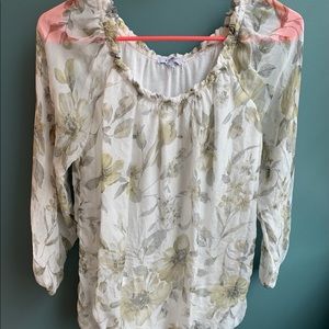 Women’s pull over top